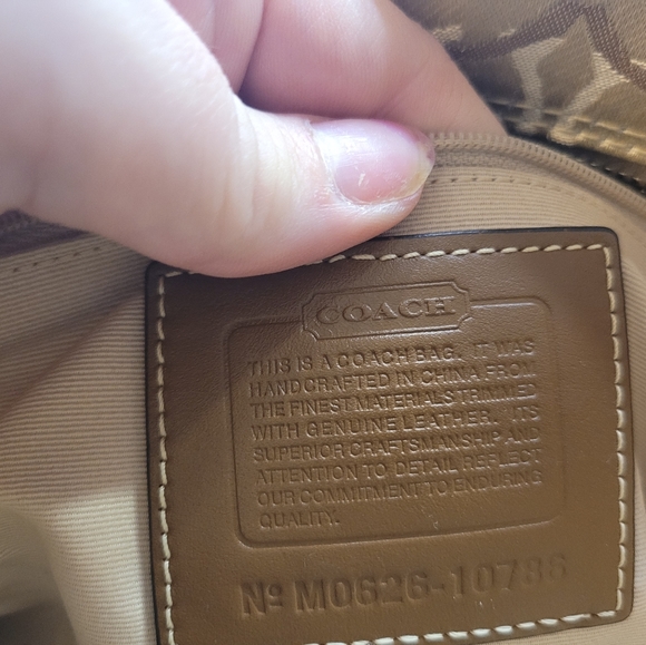 Coach Signature Collection Bag - Picture 4 of 9